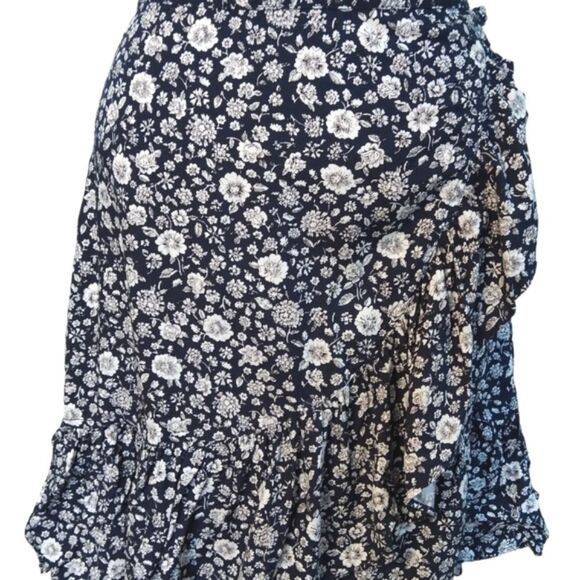 NWT J.CREW MERCANTILE| Floral Faux Wrap Mini Dress - Picture 7 of 15